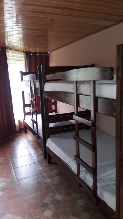 Hostal Y Cabinas Anita-And Rafting Tour! Siqurres Da Alegria エクステリア 写真